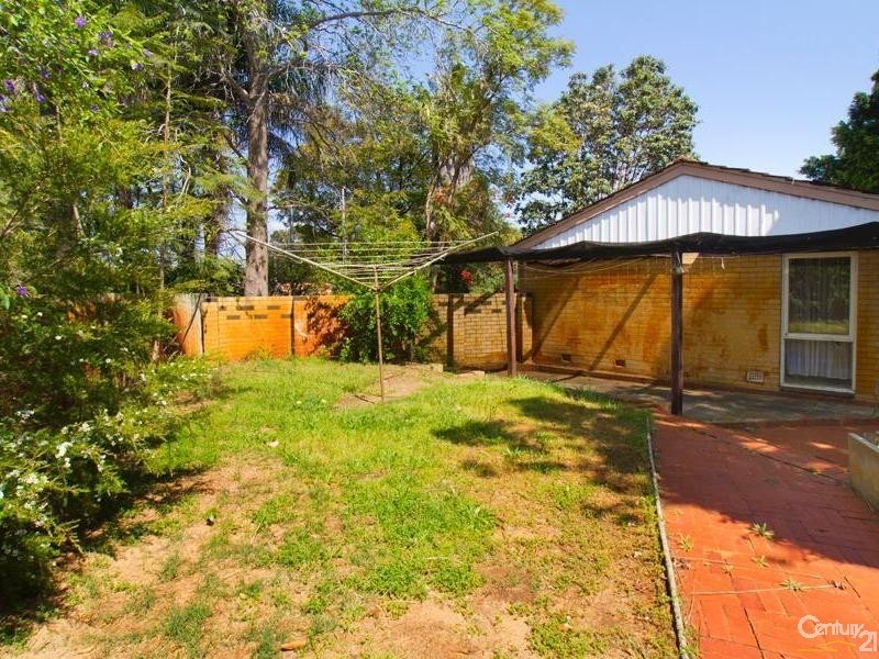 7 Lantana Way, Camillo WA 6111