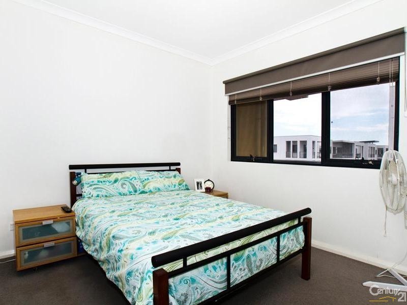 53/9 Linkage Ave, Cockburn Central WA 6164