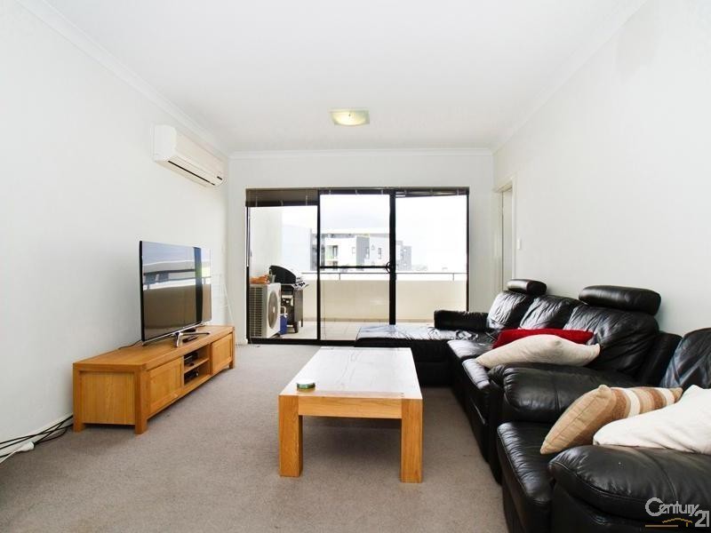 53/9 Linkage Ave, Cockburn Central WA 6164