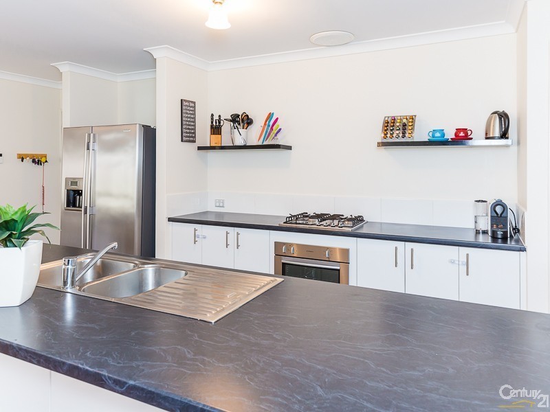 10 Walpole Way, Gosnells WA 6110