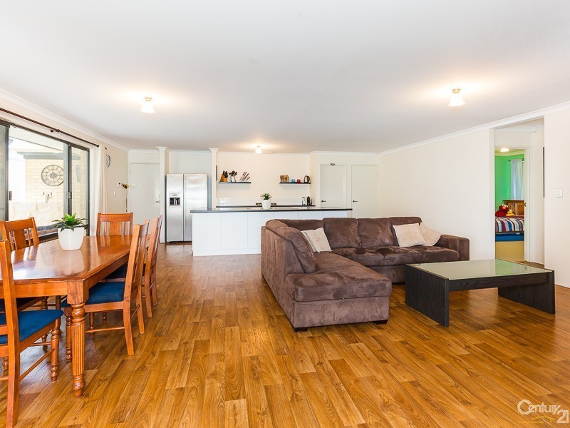 10 Walpole Way, Gosnells WA 6110