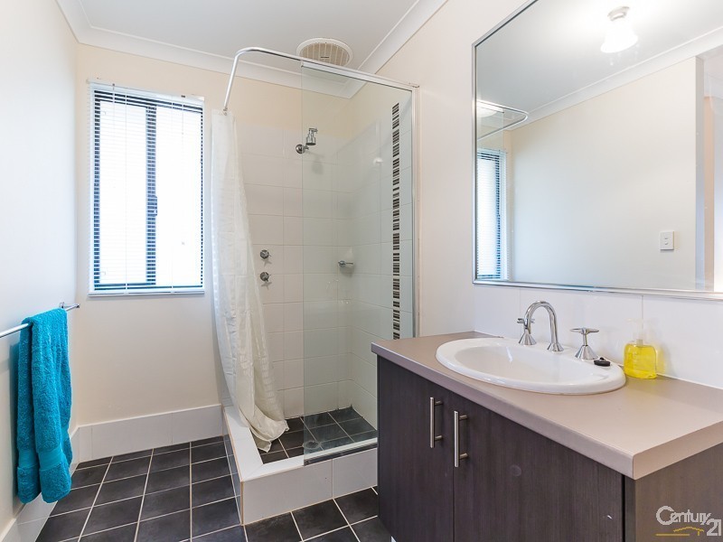 10 Walpole Way, Gosnells WA 6110