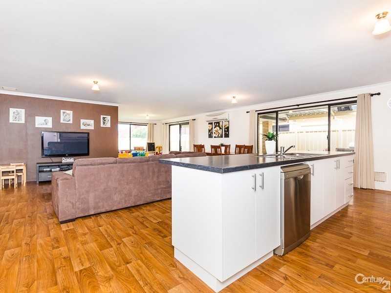 10 Walpole Way, Gosnells WA 6110