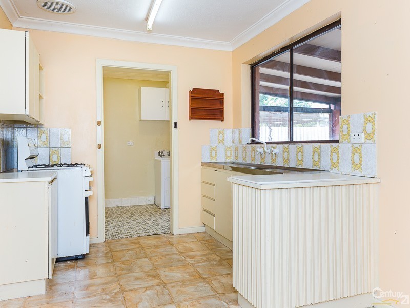 43 Orlestone Street, Gosnells WA 6110