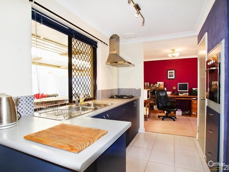 2 Bayley Close, Gosnells WA 6110