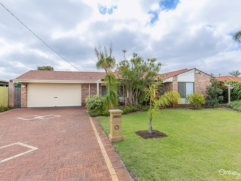 9 Bambil Place, Parkwood WA 6147