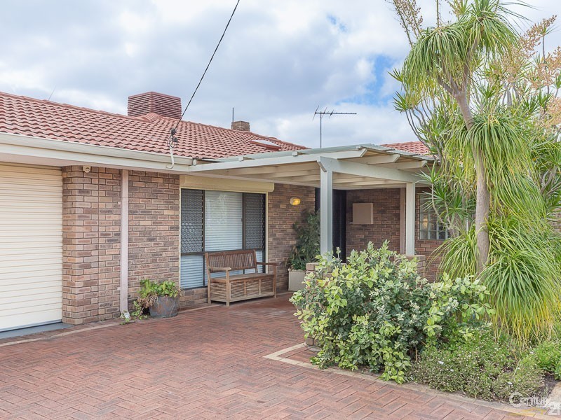 9 Bambil Place, Parkwood WA 6147
