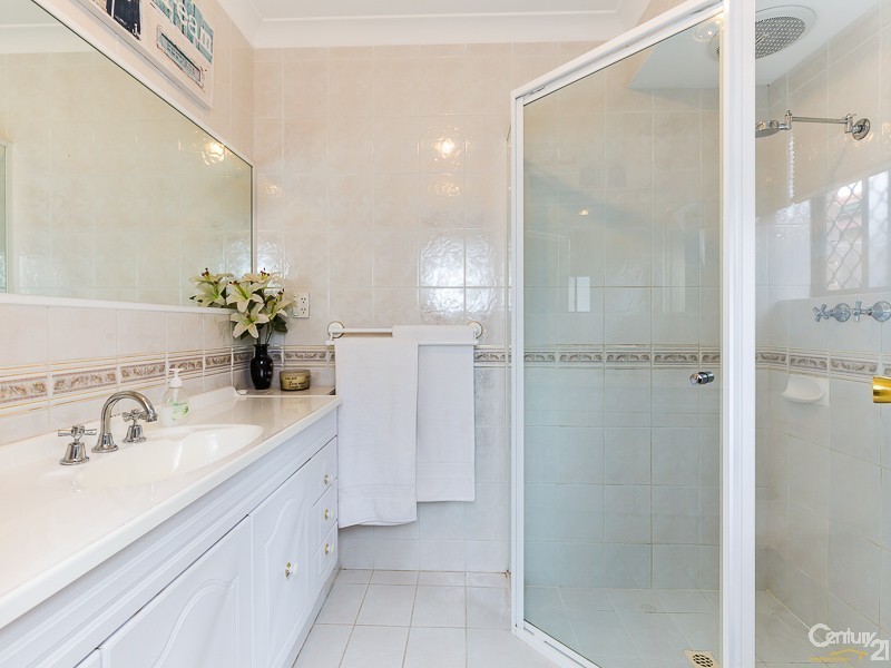 9 Bambil Place, Parkwood WA 6147