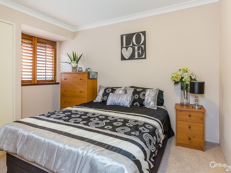 9 Bambil Place, Parkwood WA 6147