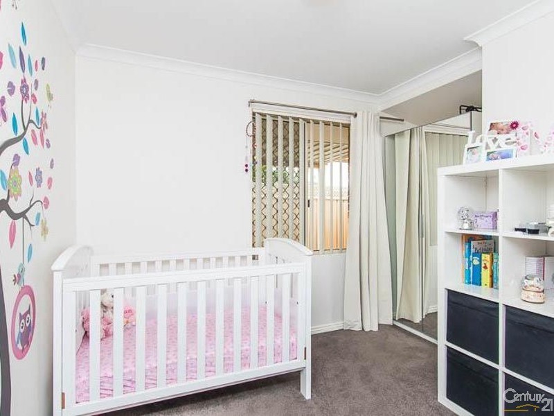 15 Baxter Close, Huntingdale WA 6110