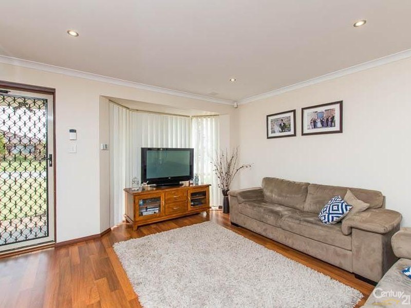 15 Baxter Close, Huntingdale WA 6110