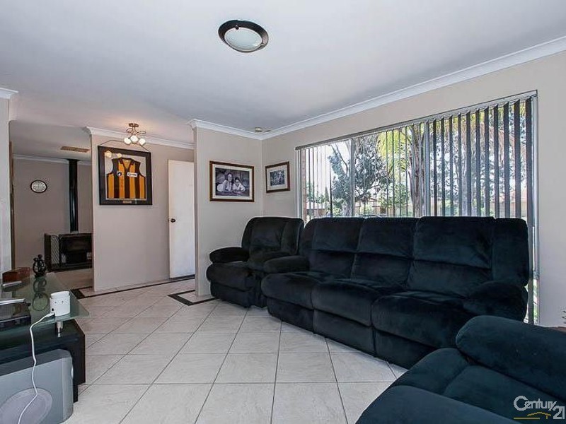 51 Ashburton Drive, Gosnells WA 6110