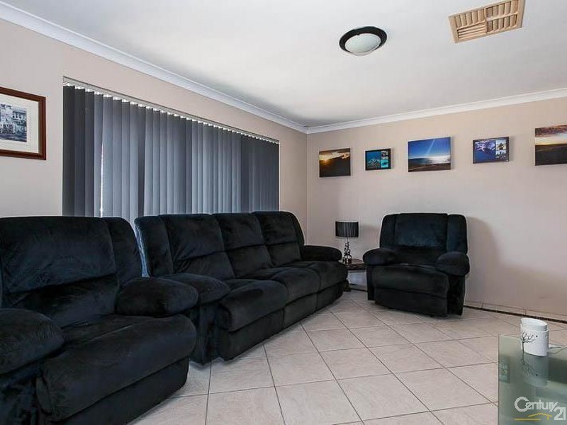 51 Ashburton Drive, Gosnells WA 6110
