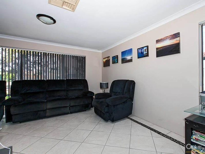 51 Ashburton Drive, Gosnells WA 6110