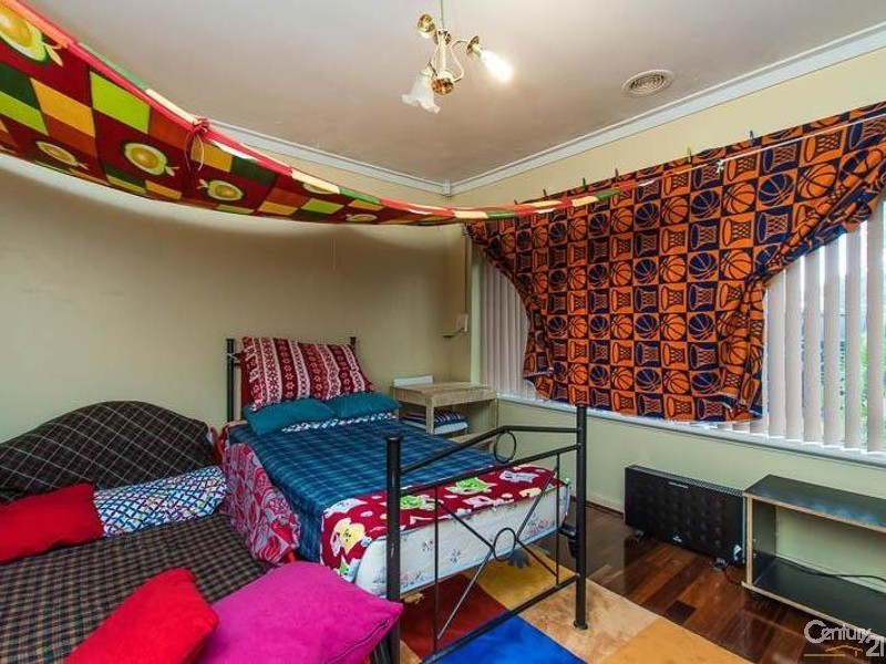 317 Alexander Drive, Dianella WA 6059