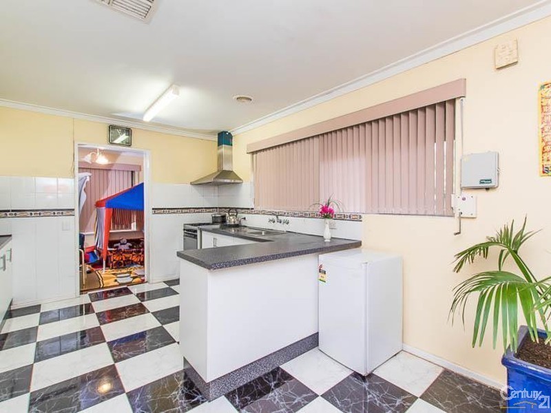 317 Alexander Drive, Dianella WA 6059