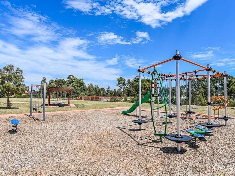 15 Jonquil Loop, Seville Grove WA 6112