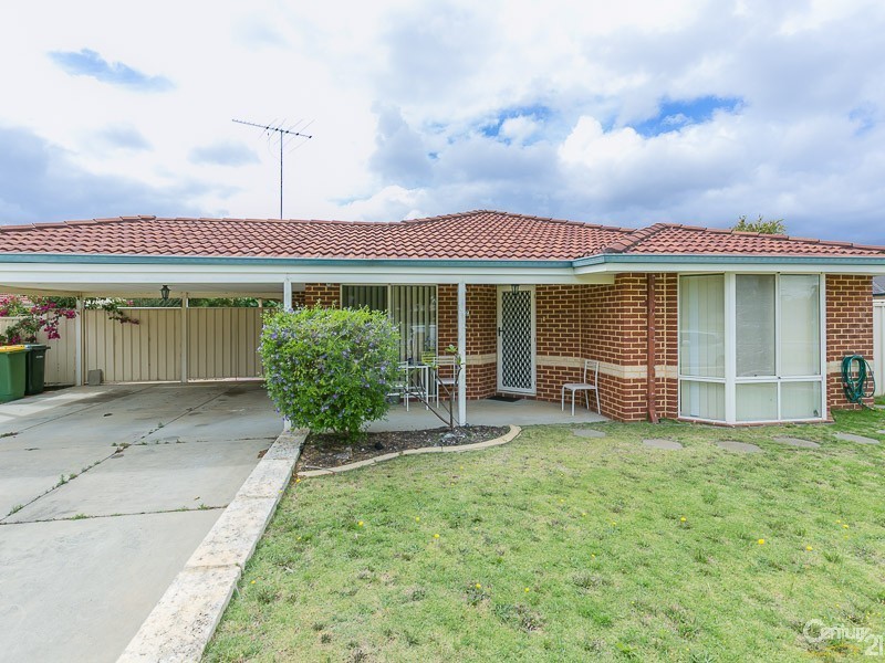 22 Batt Drive, Brookdale WA 6112