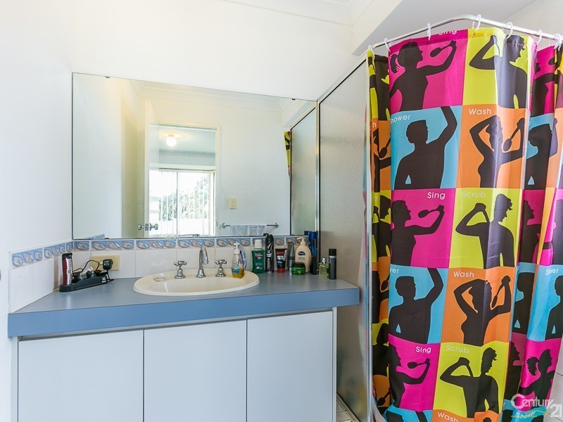 22 Batt Drive, Brookdale WA 6112