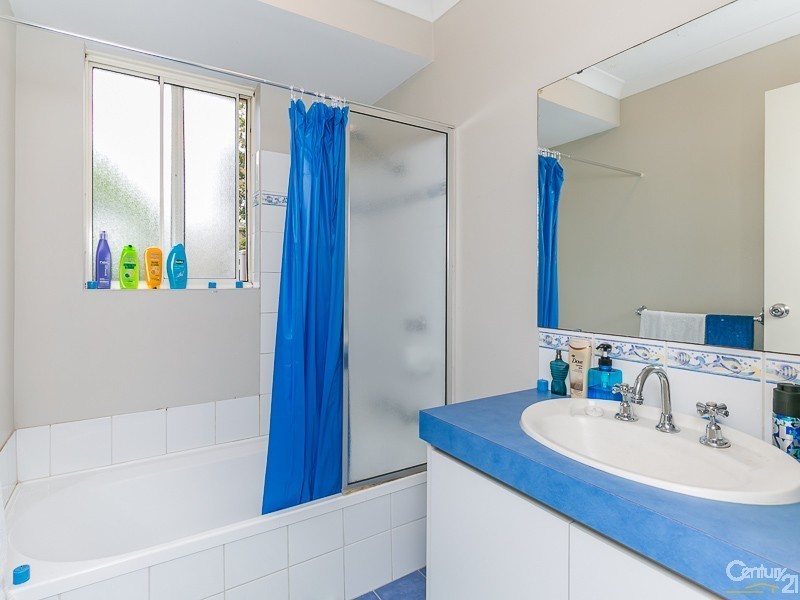 22 Batt Drive, Brookdale WA 6112