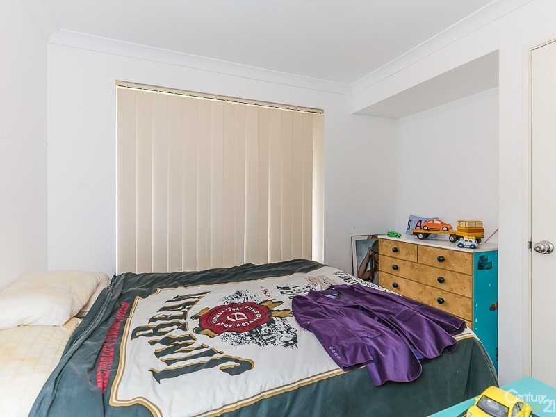 22 Batt Drive, Brookdale WA 6112