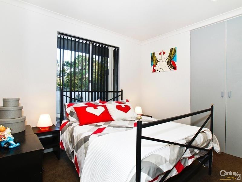 1 Bromfield Drive, Kelmscott WA 6111