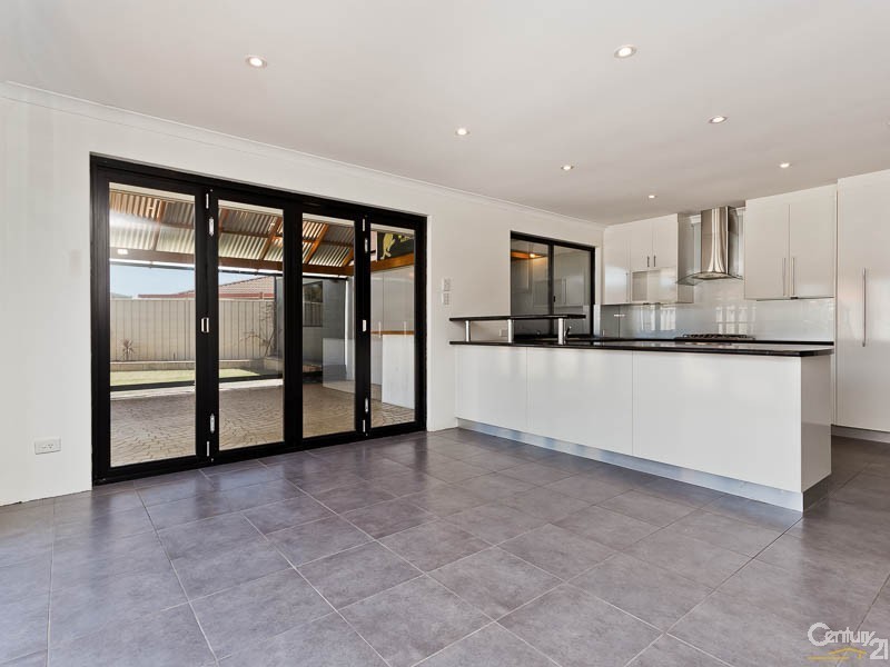 26 Bonanza Court, Huntingdale WA 6110