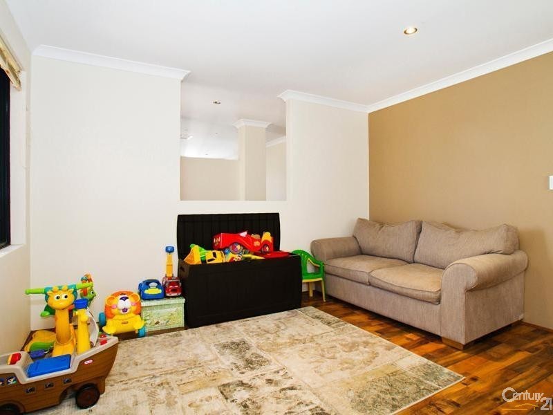 14 Sylvan Way, Seville Grove WA 6112