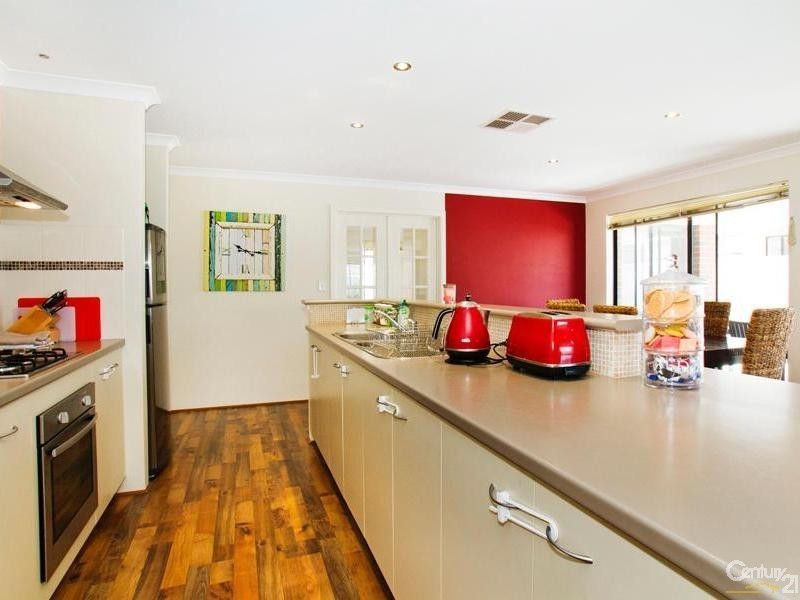 14 Sylvan Way, Seville Grove WA 6112