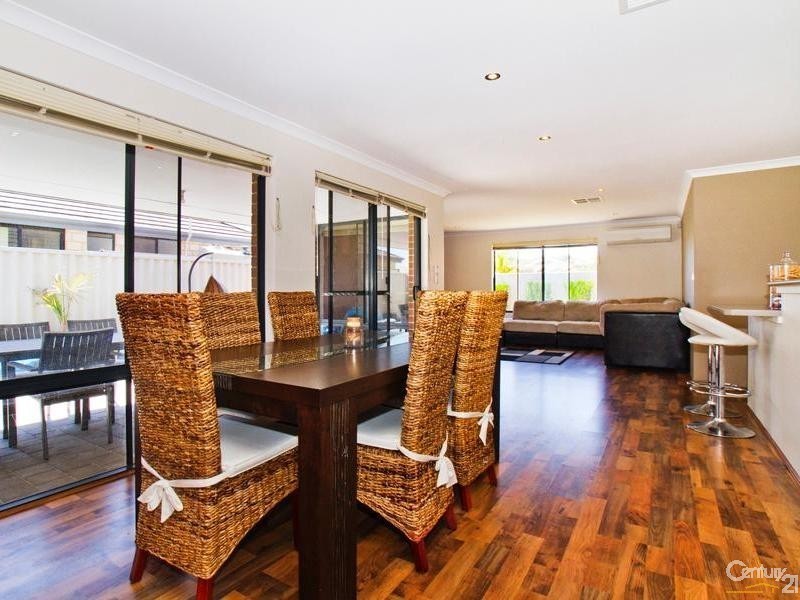 14 Sylvan Way, Seville Grove WA 6112