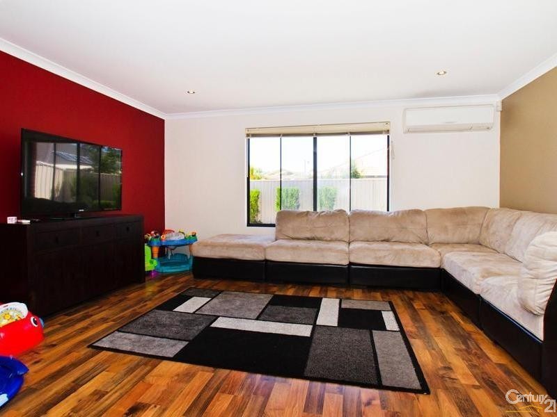 14 Sylvan Way, Seville Grove WA 6112