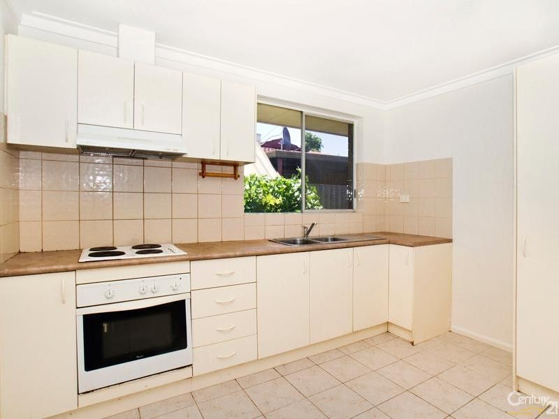 17 Kingsdown Road, Maddington WA 6109