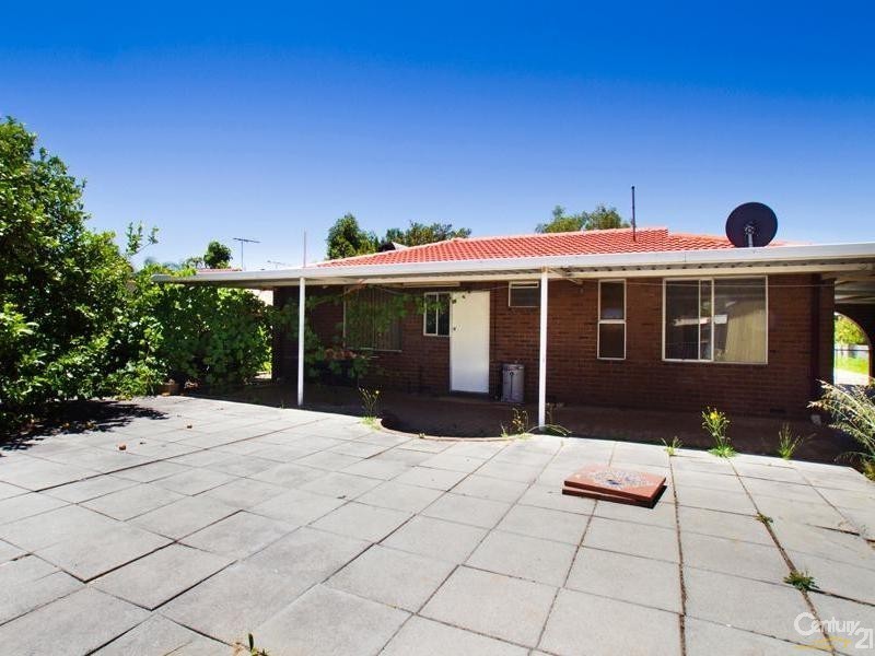 17 Kingsdown Road, Maddington WA 6109