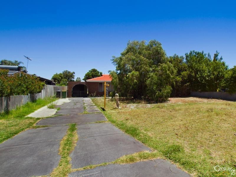 17 Kingsdown Road, Maddington WA 6109