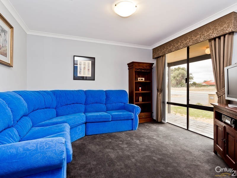 201 Harpenden Street, Southern River WA 6110