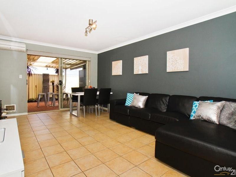 2/2 Mainsail Terrace, Yangebup WA 6164