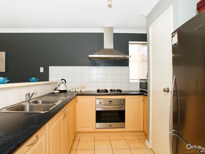 2/2 Mainsail Terrace, Yangebup WA 6164