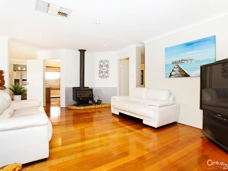 121 Warton Road, Thornlie WA 6108