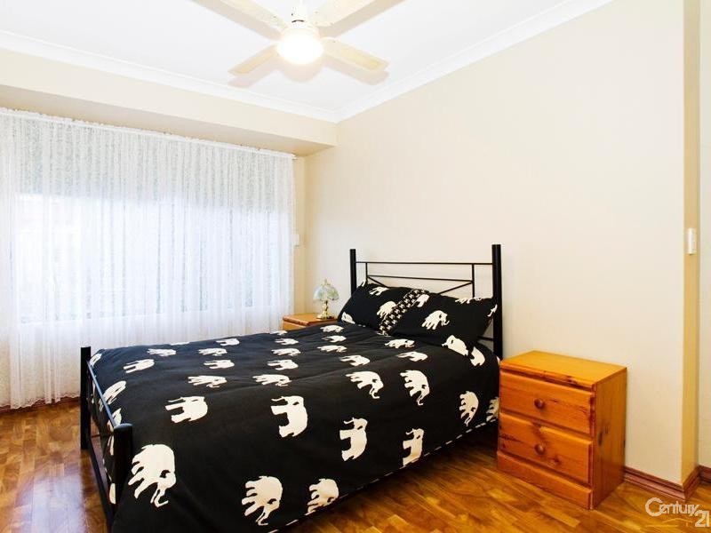 42 Sugarwood Drive, Thornlie WA 6108