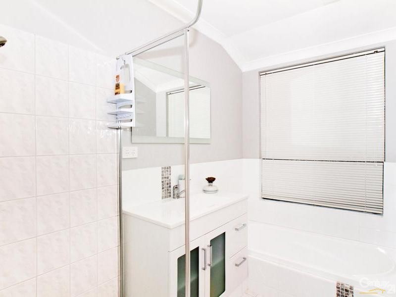 42 Sugarwood Drive, Thornlie WA 6108