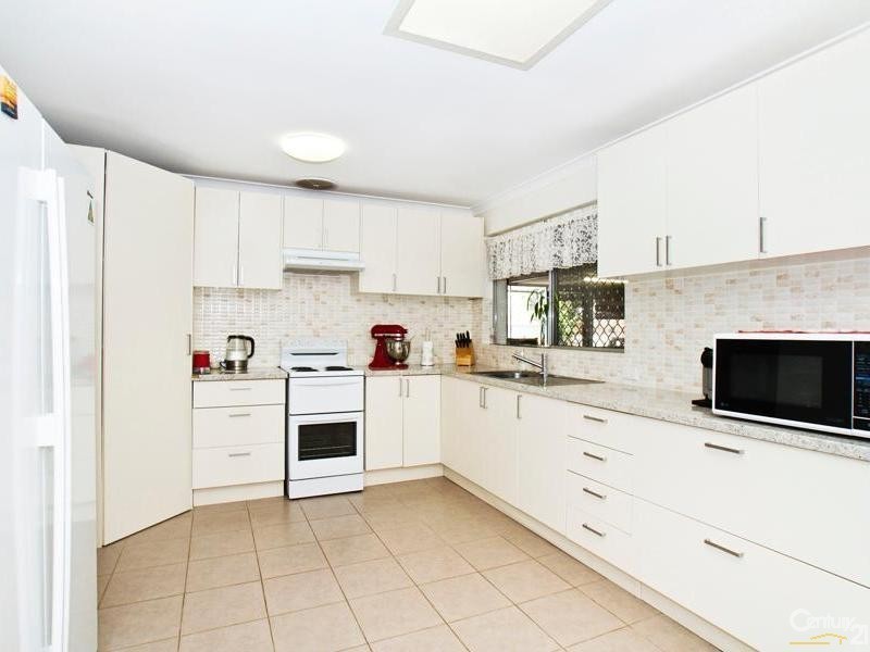 447 Bickley Road, Kenwick WA 6107