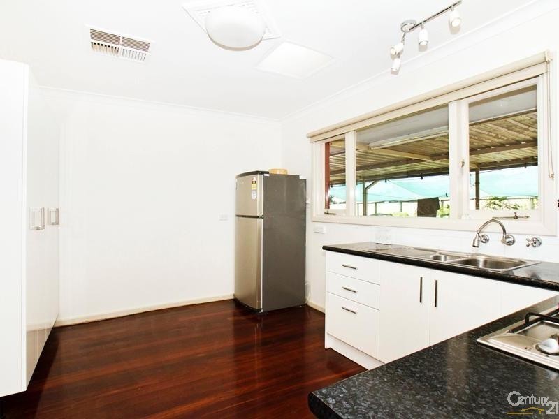 24 Hayden Way, Langford WA 6147