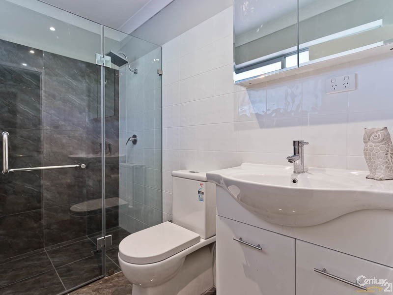 13 Bundalla Court, Kelmscott WA 6111