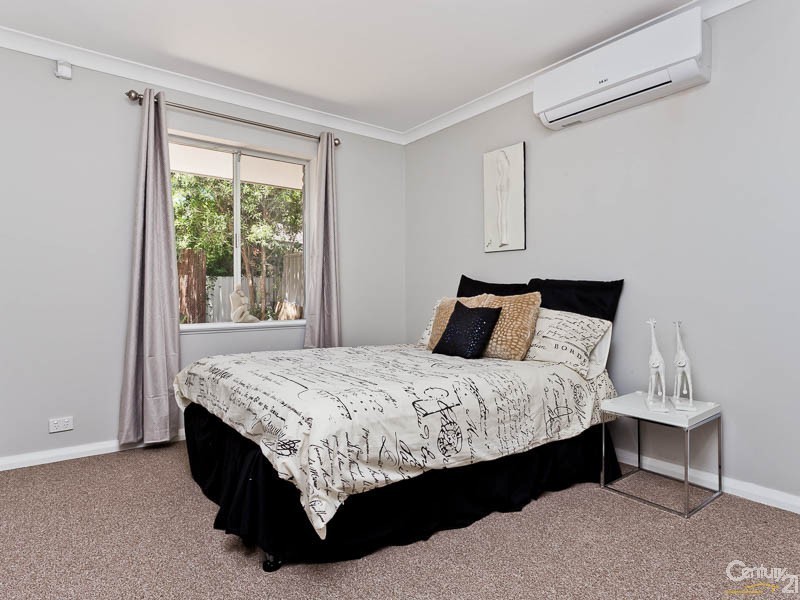 13 Bundalla Court, Kelmscott WA 6111