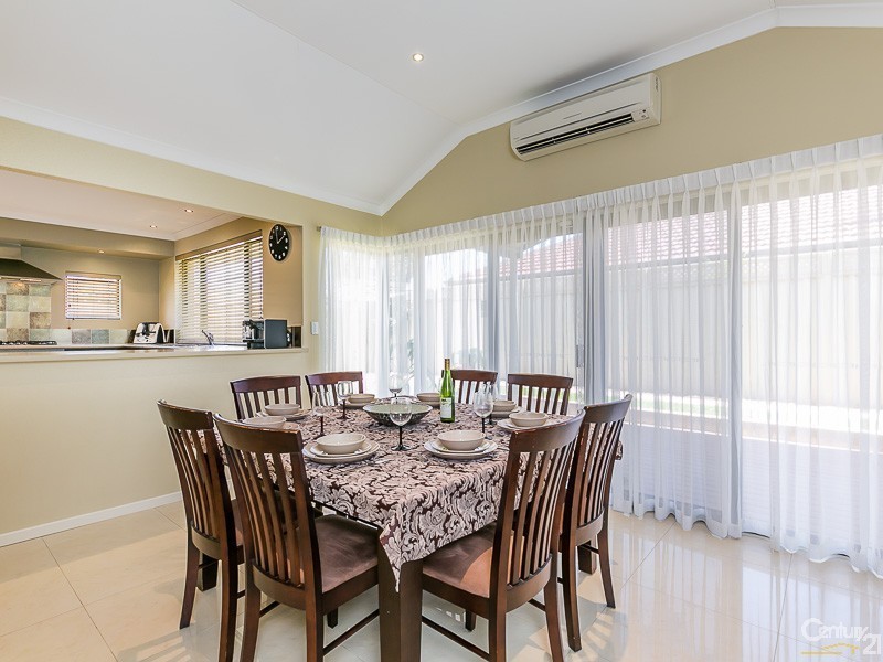 2 Stiletto Way, Canning Vale WA 6155