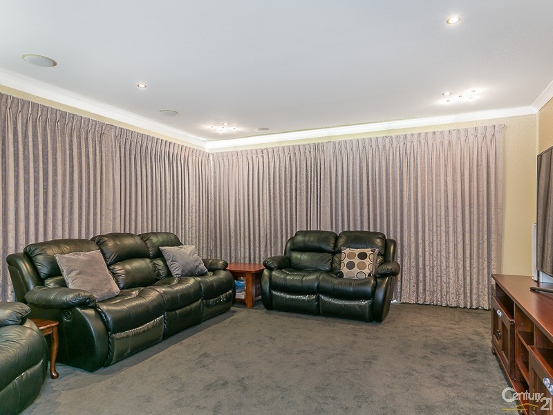 2 Stiletto Way, Canning Vale WA 6155