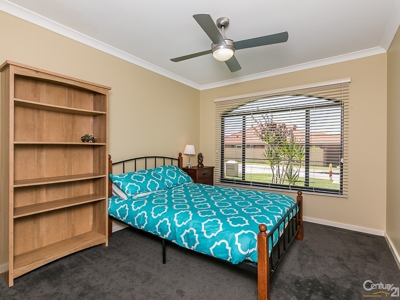 2 Stiletto Way, Canning Vale WA 6155