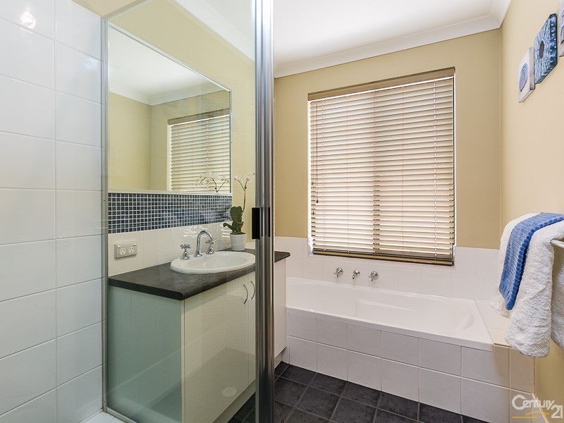 2 Stiletto Way, Canning Vale WA 6155