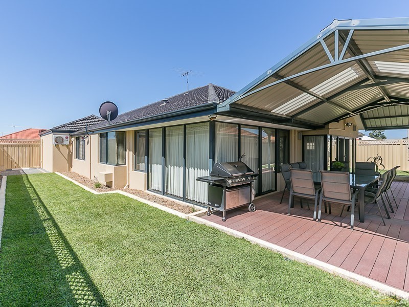 2 Stiletto Way, Canning Vale WA 6155