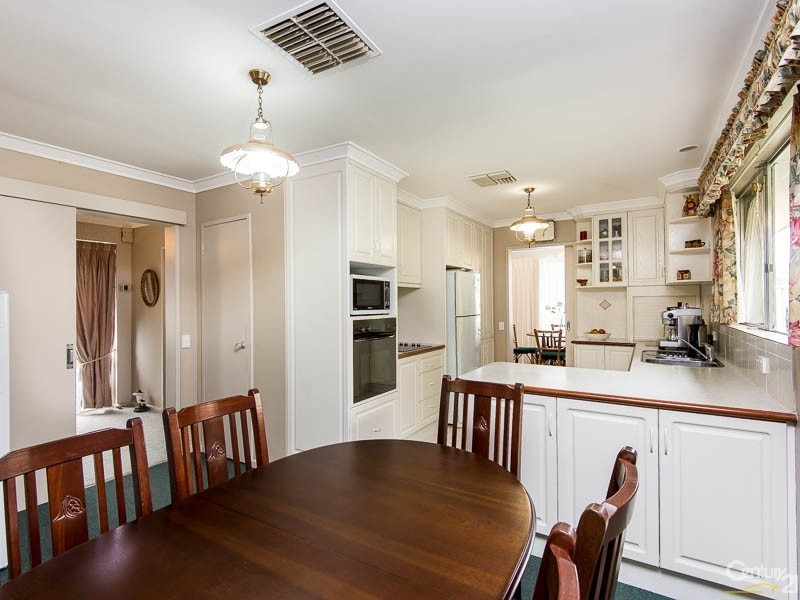 2 Biddenden Street, Thornlie WA 6108